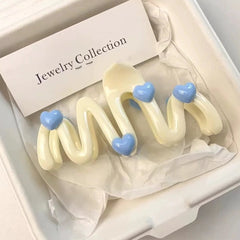 Sweet Attitude Wave Hair Claw